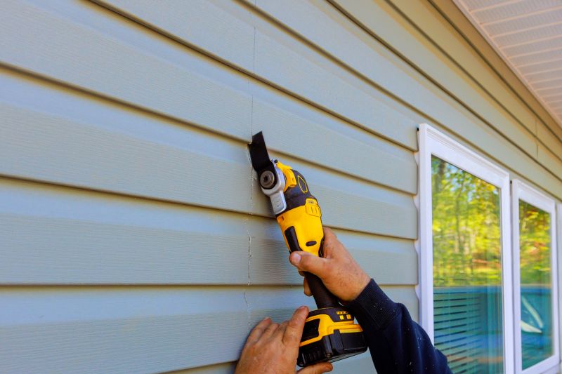 Expert Repairing Vinyl Siding Panel